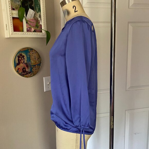 GUESS Periwinkle Silk Satin Keyhole collar Peasant Tunic Shirt *SMALL* - Picture 3 of 5